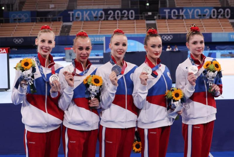 Две медали в заключительный день Олимпиады заработали российские девушки - гимнастки и гандболистки