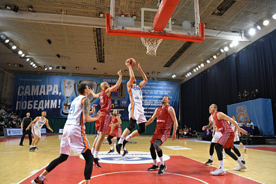 БК "Самара" в упорной борьбе обыграл МБА