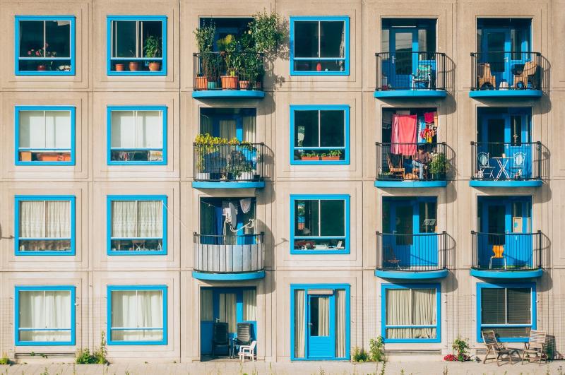В России с марта 2022 года вступают в силу новые правила для жителей квартир с балконами