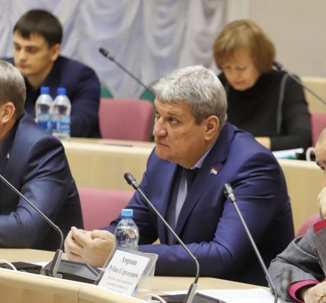 Депутат СГД Николай Панченко: "Проблема с легализацией "незаконных" гаражей уже давно назрела"