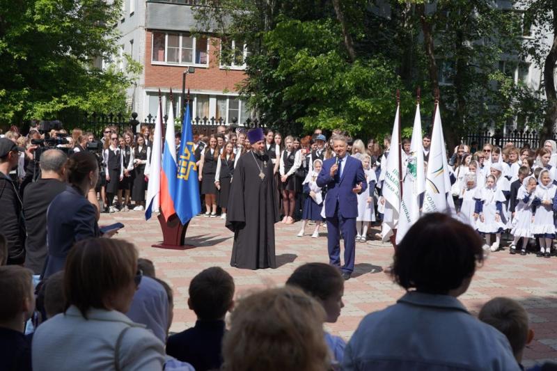 В Автограде отмечают 30-летие Тольяттинской классической гимназии