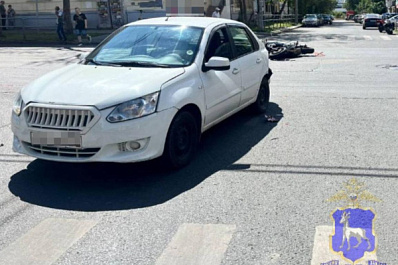 В Самаре на проспекте Масленникова Datsun врезался в мотоцикл