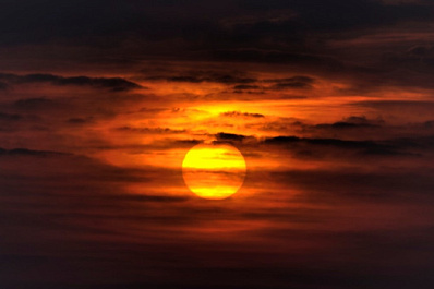 Грядет буря: 2 октября на Солнце произошел мощный взрыв