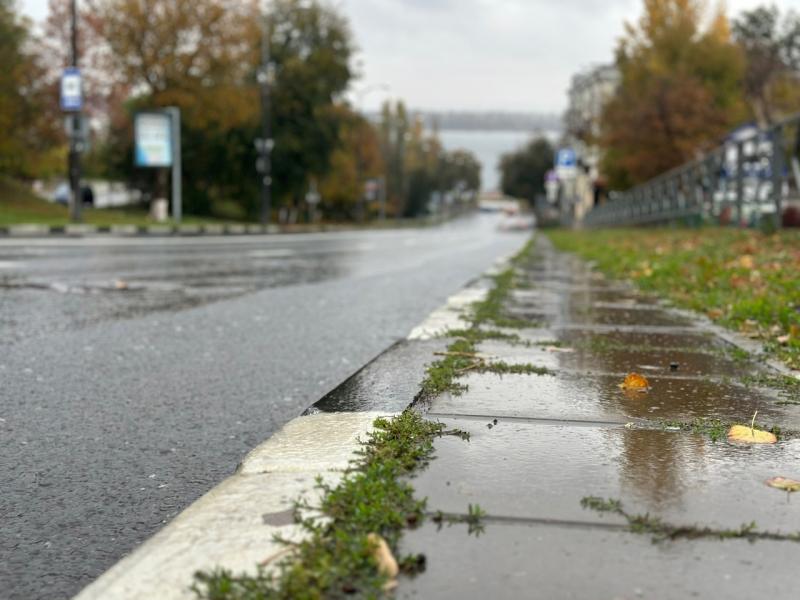 Как не попасть в ДТП: жителям Самарской области напомнили о правилах безопасности в дождь