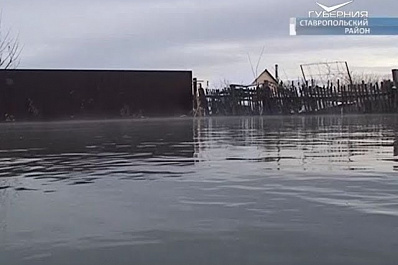 Село Русская Борковка в Самарской области затоплено нечистотами
