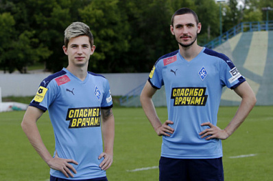 "Крылья Советов" выйдут на поле в футболках с надписью "Спасибо врачам!"