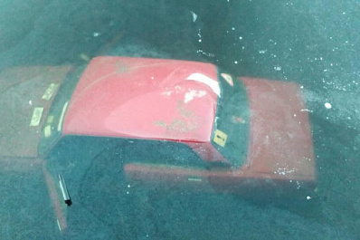 Подледная рыбалка: в Тольятти в реку провалился автомобиль