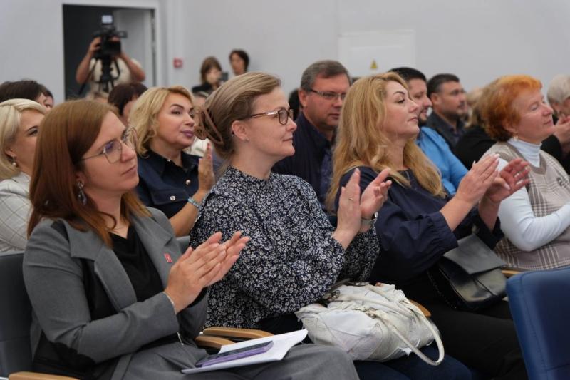 Педагоги "сверили часы": как будут воспитывать детей в этом году в Самарской области