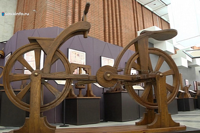 Водолазный костюм, домкрат и прожектор: самарцам показали изобретения Леонардо да Винчи