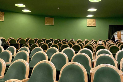  Тольяттинский драматический театр "Колесо" показал комедийную премьеру 