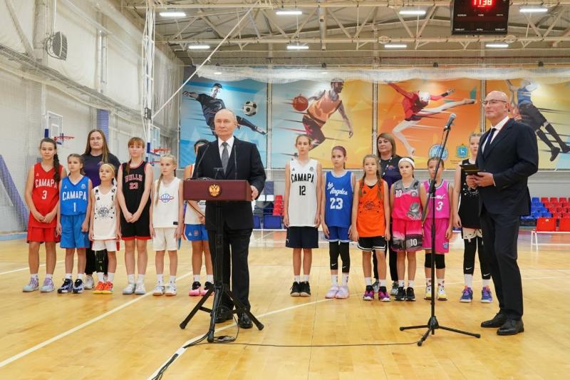 Владимир Путин в Самаре по видеосвязи открыл новые спортобъекты России