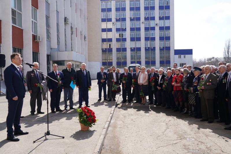 Дмитрий Азаров поздравил коллектив и ветеранов РКЦ "Прогресс" с Днем космонавтики