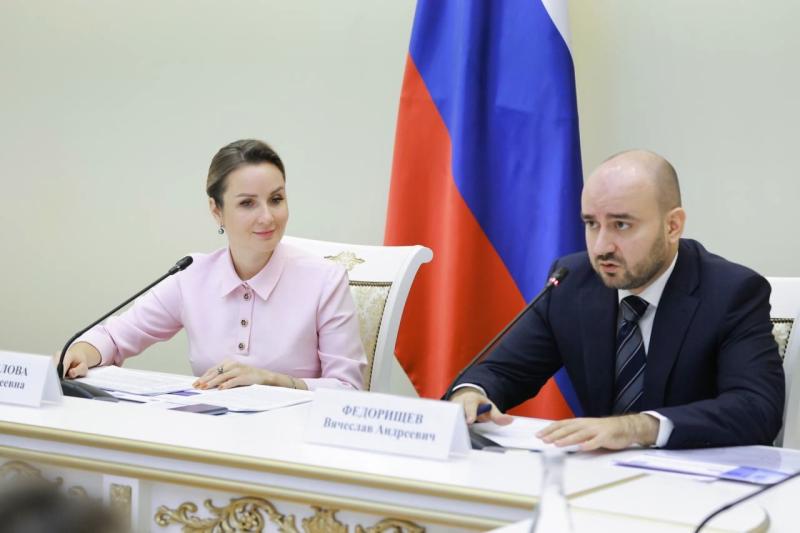 Вячеслав Федорищев обсудил с уполномоченным при Президенте РФ по правам ребенка Марией Львовой-Беловой вопросы защиты прав детей 