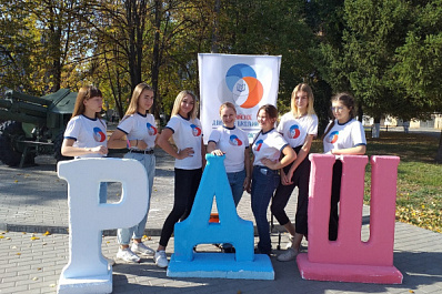 Ко Дню учителя: школьники Самарской области рассказали, о чем мечтают их педагоги 