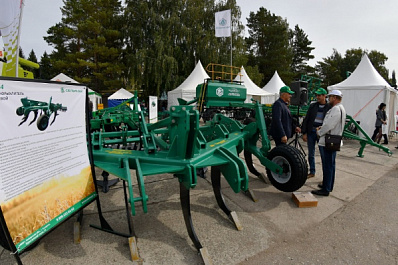 Свое надежнее: "Сельмаш" обеспечивает агрохолдинг техникой собственной разработки