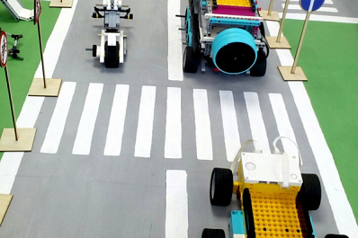 В Самарской области "Кванториумы" помогают сельским школьникам получить новые знания 