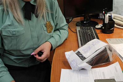 В Самаре приставы арестовали кассовый аппарат предпринимателя за долги 