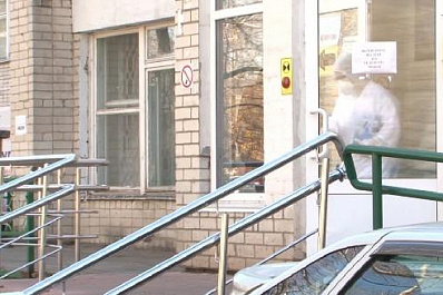 Тольяттинской поликлинике выделили дополнительные машины для выездных бригад