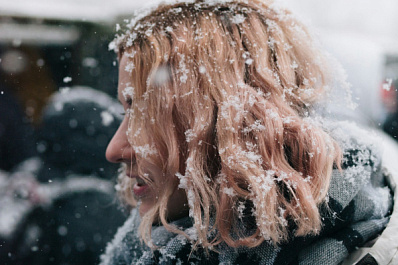 Оториноларинголог Кочергин рассказал, может ли холод вызвать головную боль