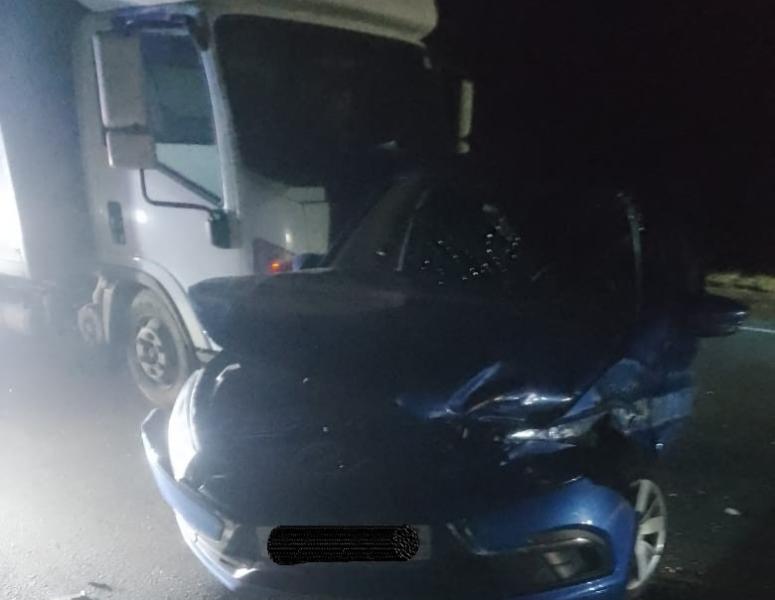 На трассе в Самарской области в ДТП с легковушкой и грузовиком пострадал человек