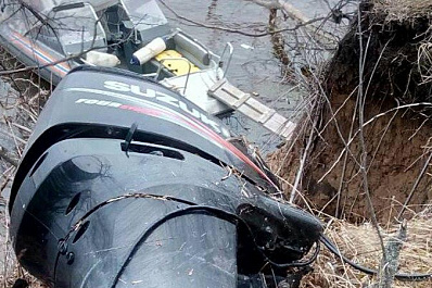 На Волге водитель катера пострадал при столкновении с береговой линией