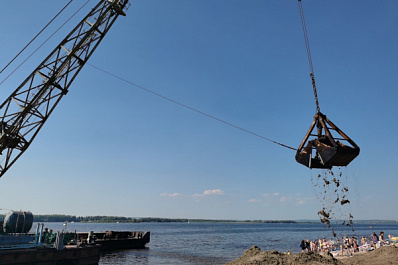 После "ВолгаФеста-2021" в Самаре на пляж второй очереди набережной завезли песок