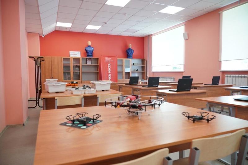 Школьники Ставропольского района учатся управлять беспилотниками