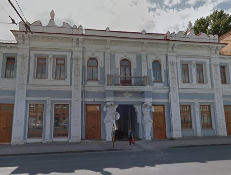 В Самаре дом с атлантами на ул. Венцека, 55 защитят от вандалов за 5,8 млн рублей 