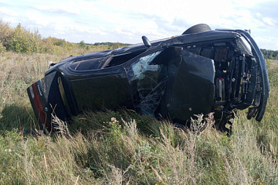 Водитель погиб: в Самарской области 27 августа иномарка улетела в кювет