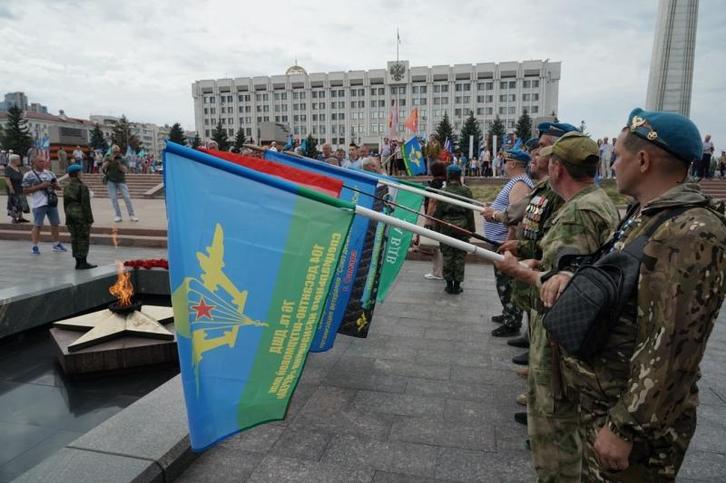 В Самаре прошли мероприятия, посвященные 95-летию Воздушно-десантных войск России  