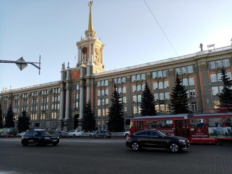 Звезда "Уральских пельменей" стал голосом трамвая в Екатеринбурге