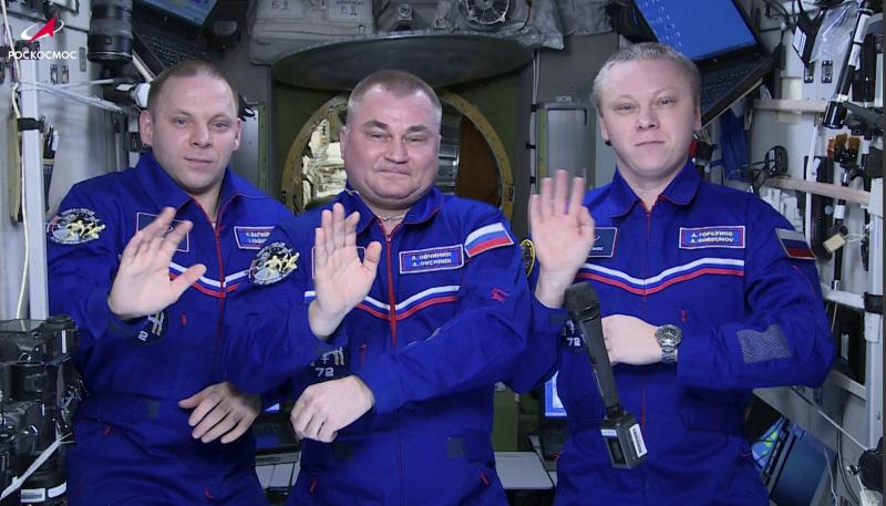 Россиянок с 8 Марта поздравили космонавты с борта МКС
