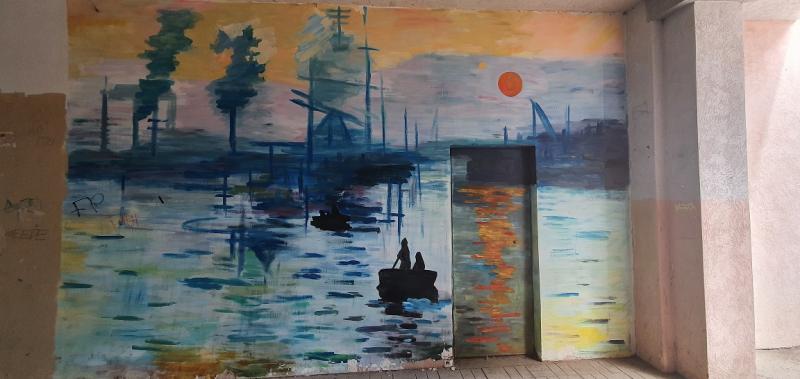 Мировые шедевры в самарском дворе: автор картин на улице Ставропольской рассказала об их создании