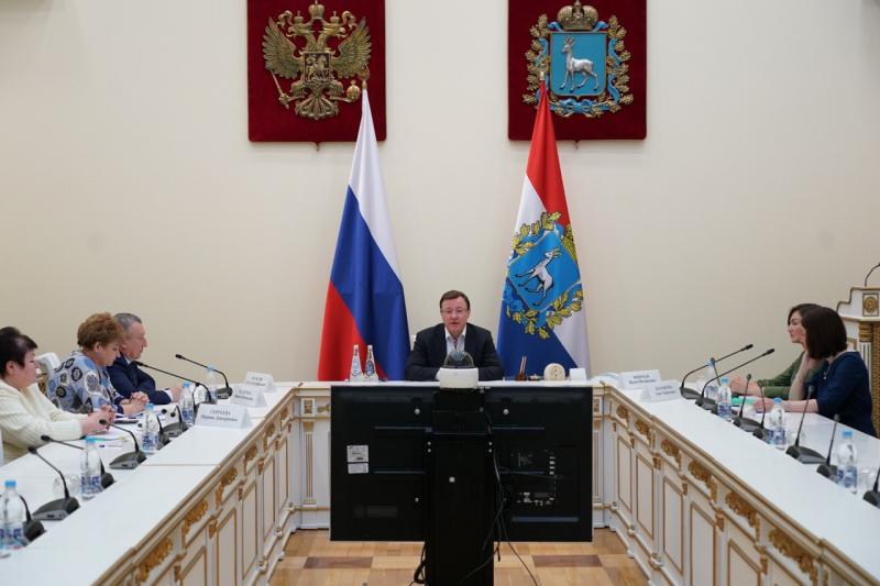Губернатор Дмитрий Азаров провел совещание по подготовке к юбилейному Грушинскому фестивалю