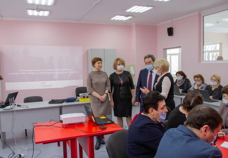 Сызранские учителя повышают квалификацию в "Точках роста"
