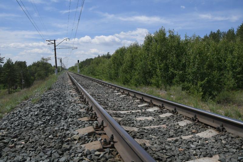 14 июня в Самарской области поезд столкнулся с легковушкой