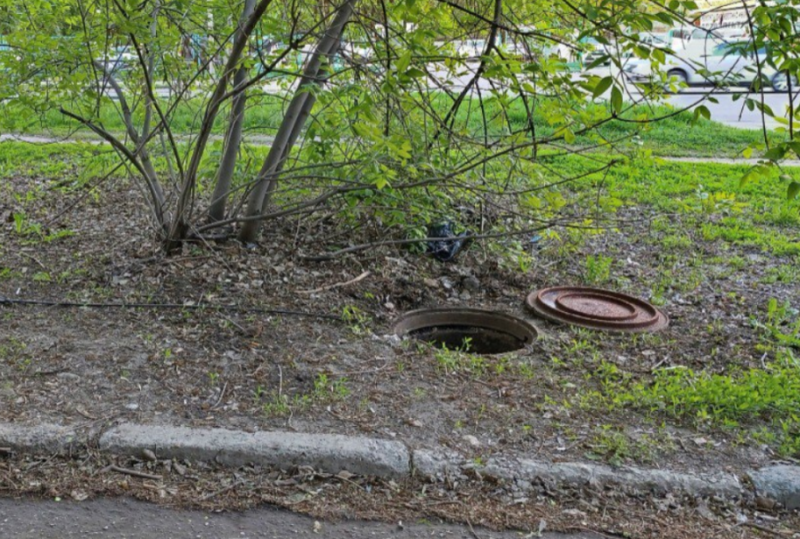 В Самаре маленький ребенок провалился в колодец