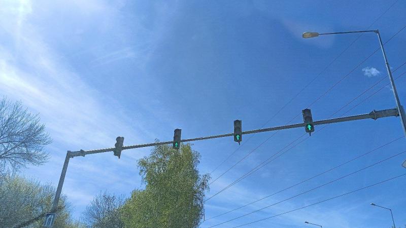 В Самаре временно отключили светофоры на пересечении улиц Демократической и Арена-2018