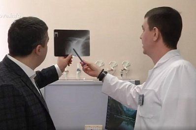 Уникальная операция на плечевом суставе: самарские медики установили пациенту керамический имплант