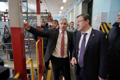 Готовы к решению масштабных задач: Дмитрий Азаров осмотрел предприятия автомобильной промышленности в Сызрани