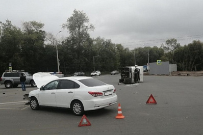 В Самаре в результате ДТП перевернулась "Газель"