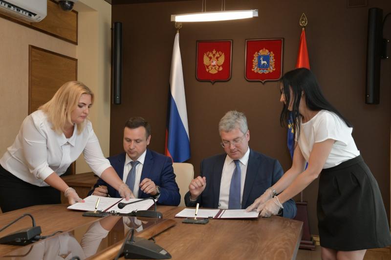 Правительство Самарской области и "Росагролизинг" заключили соглашение о сотрудничестве