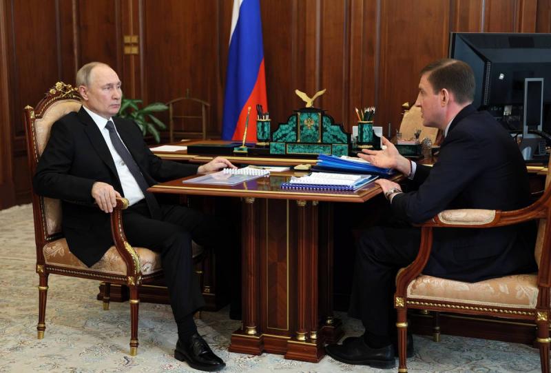 Владимир Путин поддержал предложения Андрея Турчака выравнять денежное довольствие и меры поддержки для всех участников СВО