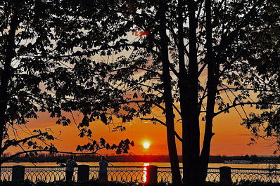 В Самаре ищут парня, который флиртовал с девочкой на набережной