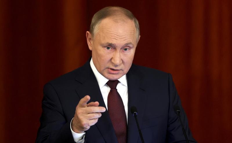 Владимир Путин подписал закон об увеличении МРОТ в 2022 году