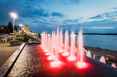 Парад фонтанов губернии: от струковских "гейзеров" до сухих  пешеходных