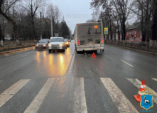 В Самаре 23 ноября пассажирский автобус № 41 сбил женщину