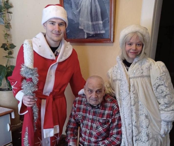 Ветеранов Самарской области поздравляют с Новым годом