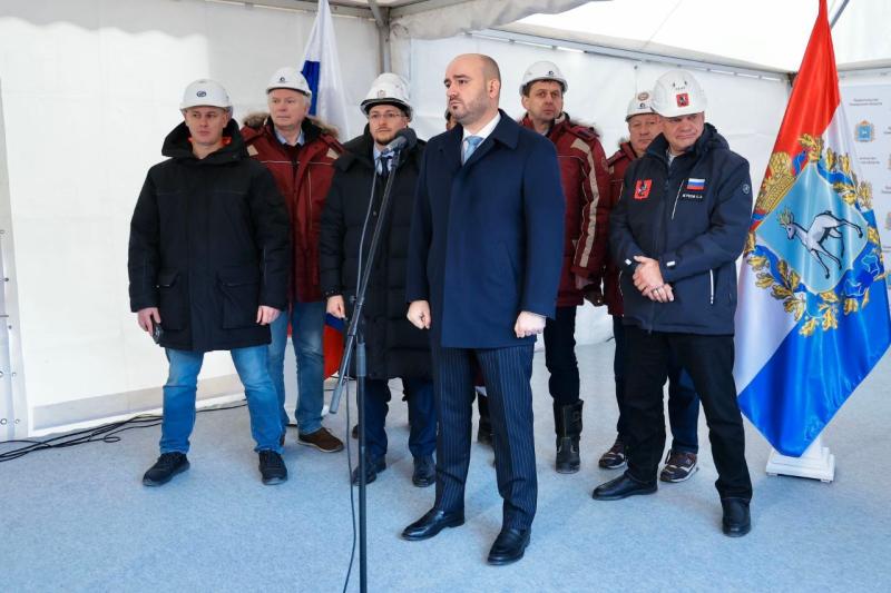 Вячеслав Федорищев и Марат Хуснуллин приняли участие в досрочном завершении проходки правого перегонного тоннеля на станции "Театральная" в Самаре