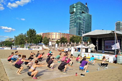 Акция "Приходи на пляж, поиграем!" собрала в Самаре более 850 человек